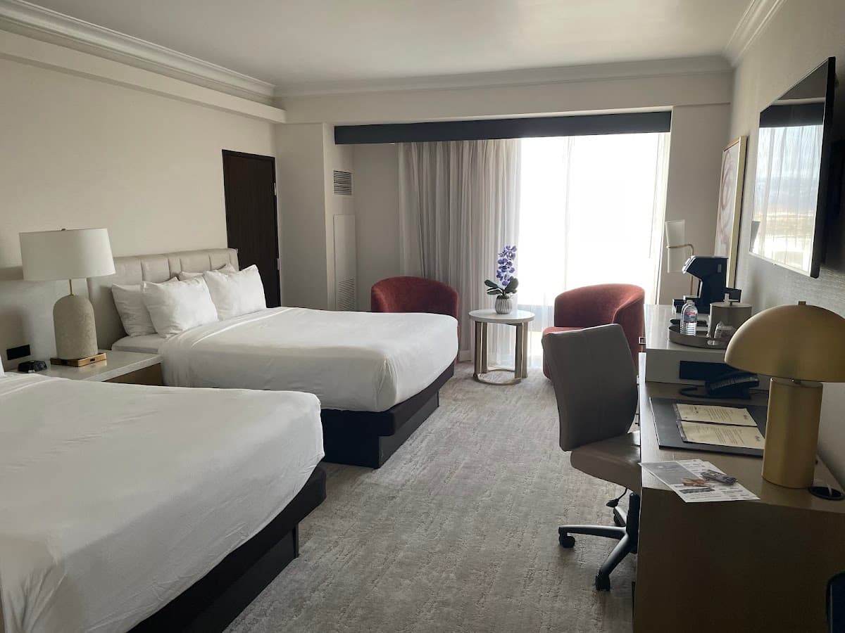 Atlantis Casino Resort Spa - Photo 2